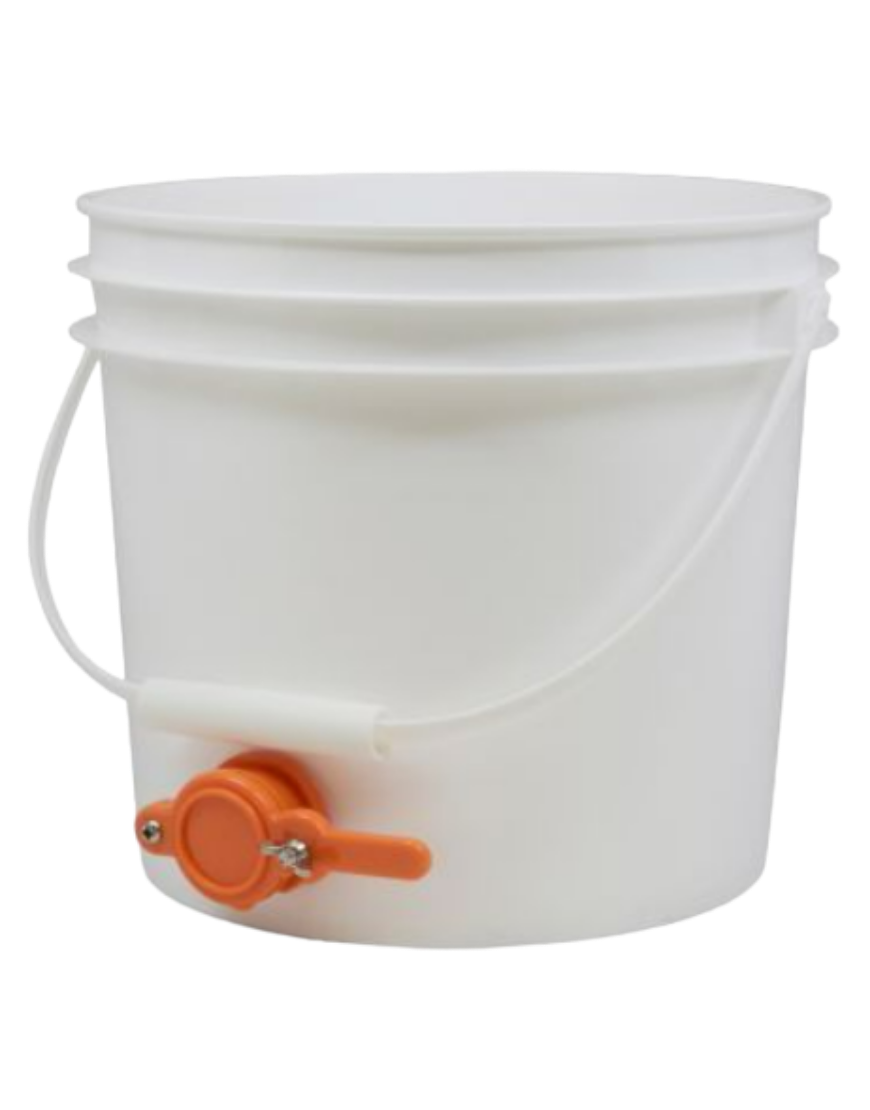 3.5 Gallon Bucket with Honey Gate and Lid TheValleyHive